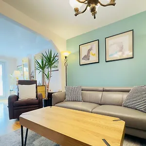 Peace House Subway&private Parking 5 Mins Downtown Montreal